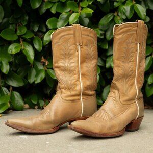 Vintage Tony Lama leather cowboy boots